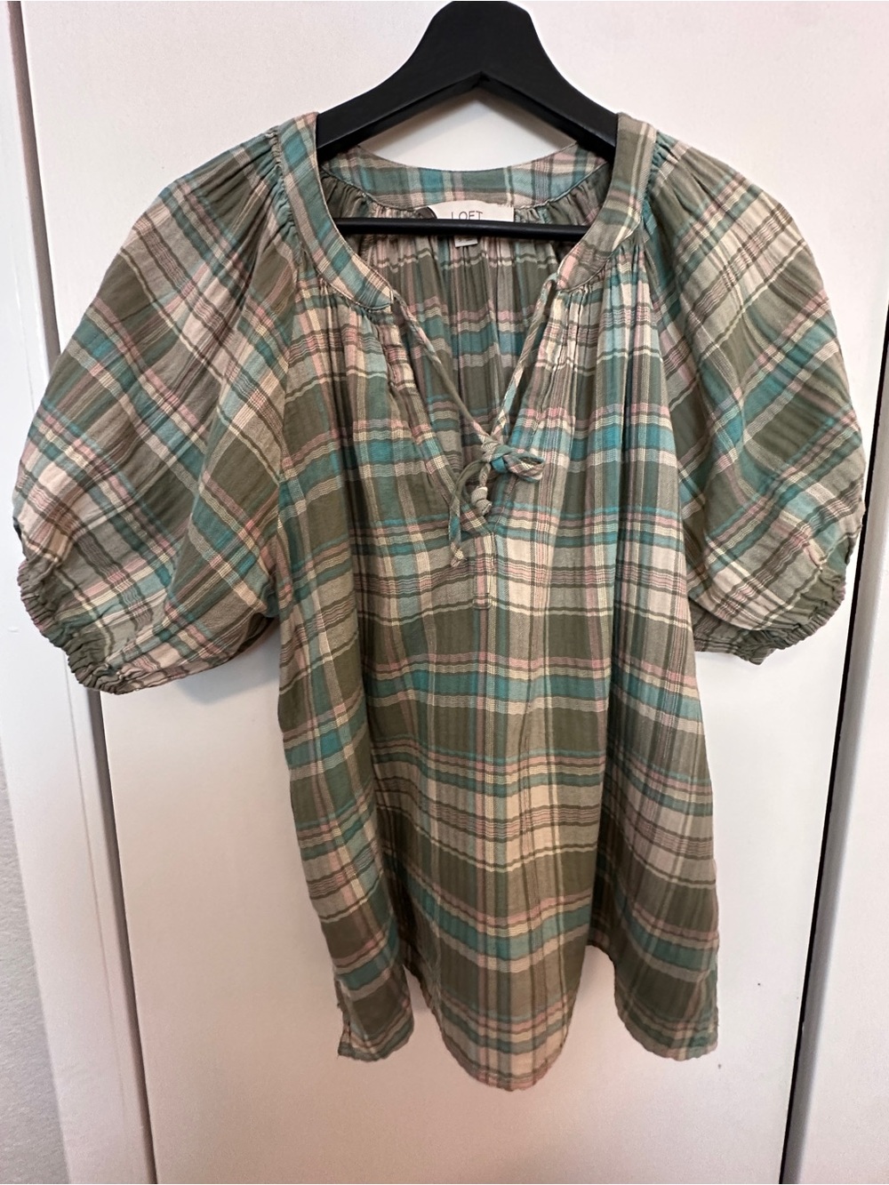 LOFT Green Plaid Puff-Sleeve Tie-Neck Tunic